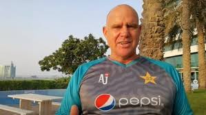 پاکستانی ٹیم کی اسلام سے محبت دیکھ کر دل کرتا ہے کہ مسلمان ہو جاؤں- ٹیم کوچ میتھیو ہیڈن